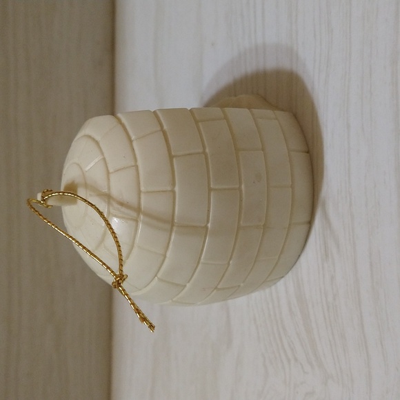 Vintage Avon Eskimo Igloo Christmas Ornament - Picture 2 of 5